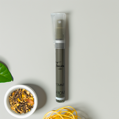 Moteriški "Tacon Lush" kvepalai įkvėpti "Good Girl Blush" aromato